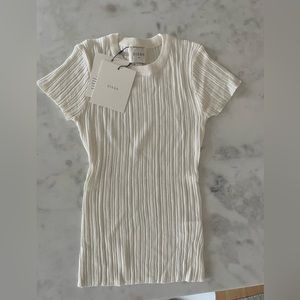 Brand new DISSH Size XS Harper Cap Sleeve Top in Ivory